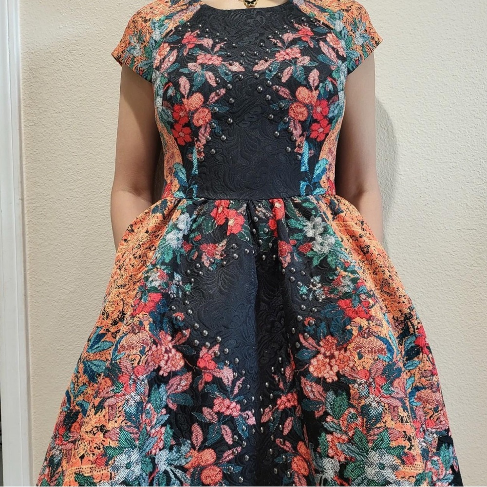 Bebe Floral Studded Cocktail Dress | Muticolor | Size 0 - Picture 3 of 6